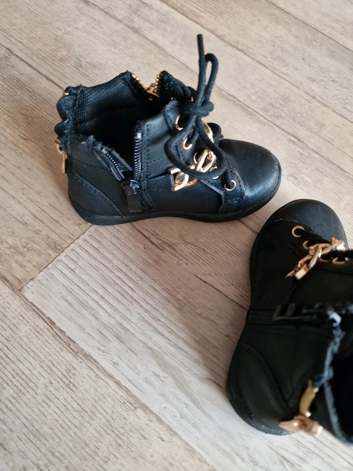 Petite bottines ceintures dorée – photo 6
